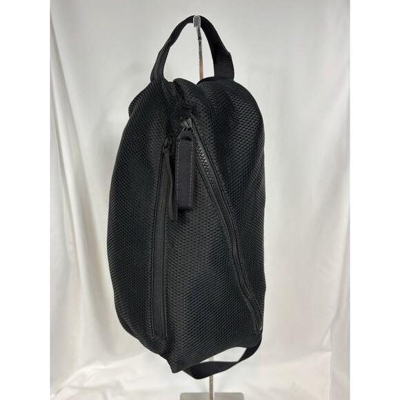 Lululemon Fast Track Convertible Bag Black Mesh Sling Shoulder Backpack Duffel - Picture 3 of 14